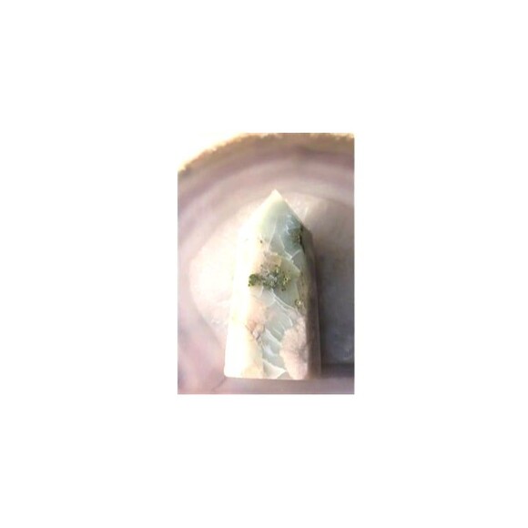Genuine Green Flower Agate Tower - Picture 5 of 7